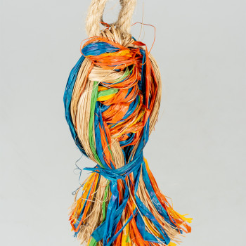 Tres with paper and multicolored jute - Shreddy
