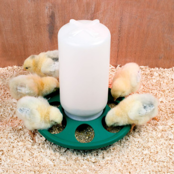 Kuikenvoederbak 1 kg met schroefsluiting